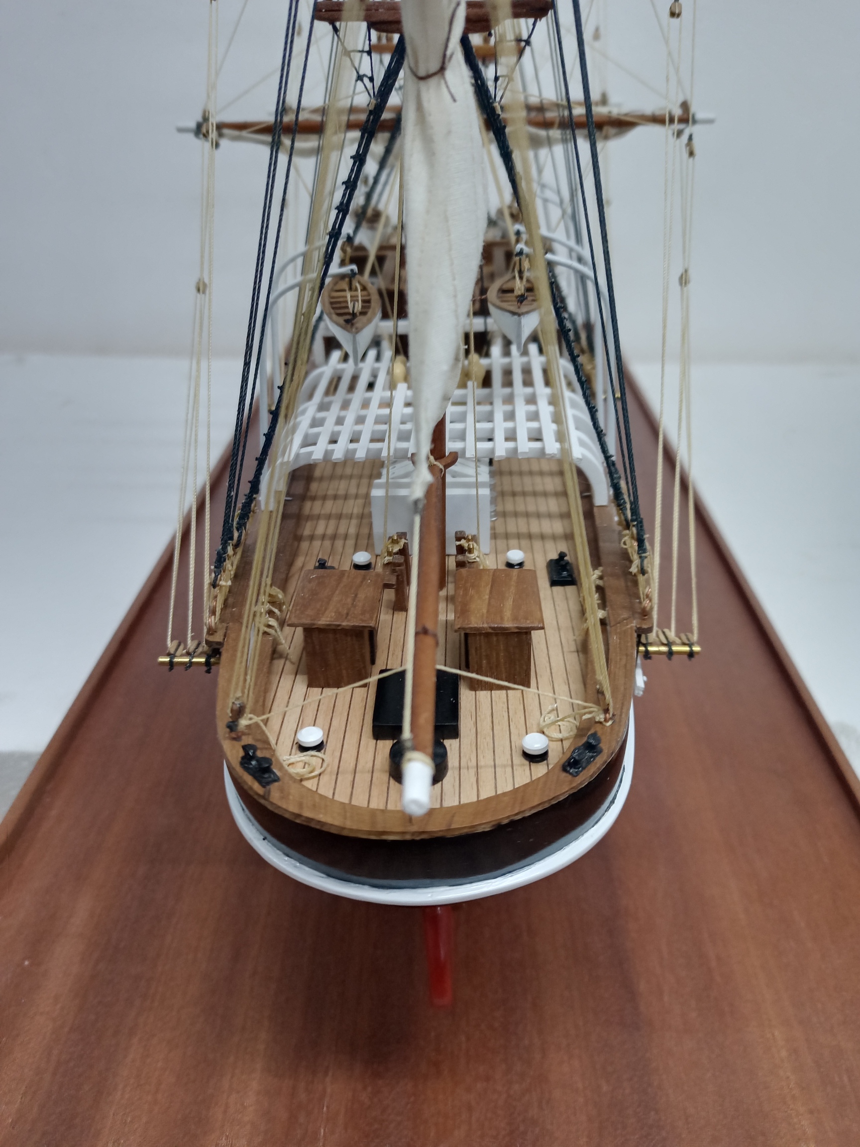 RRS Discovery Model Ship - PSM9275 - Image 28