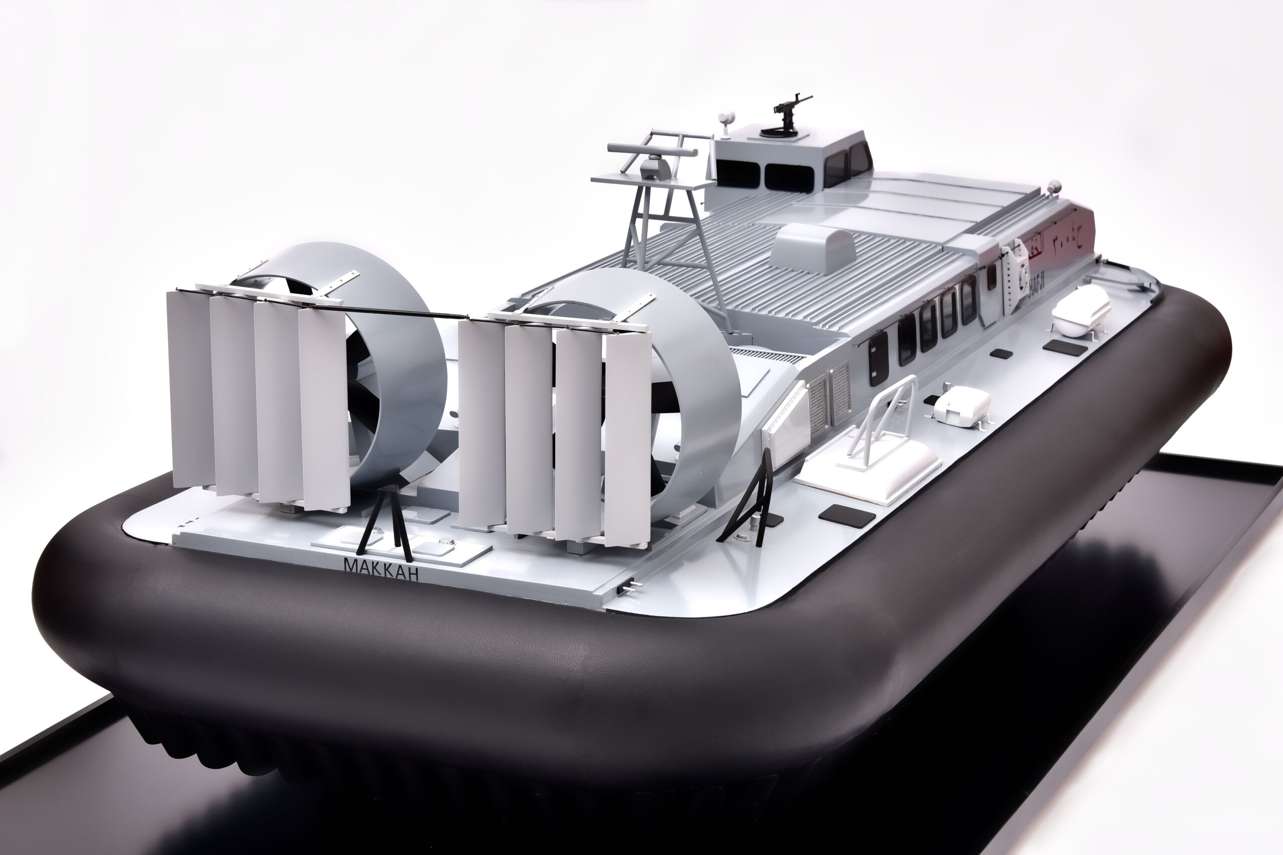 Griffon Hovercraft 8100TD - Image 11