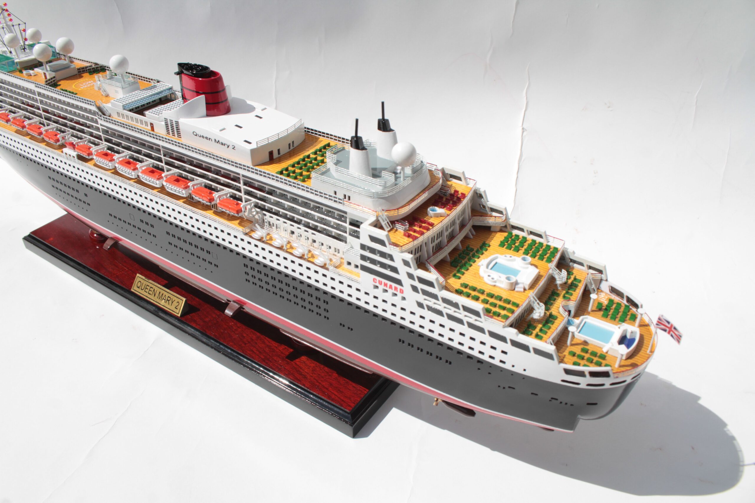 Queen Mary 2 Special Edition – GN - Image 9