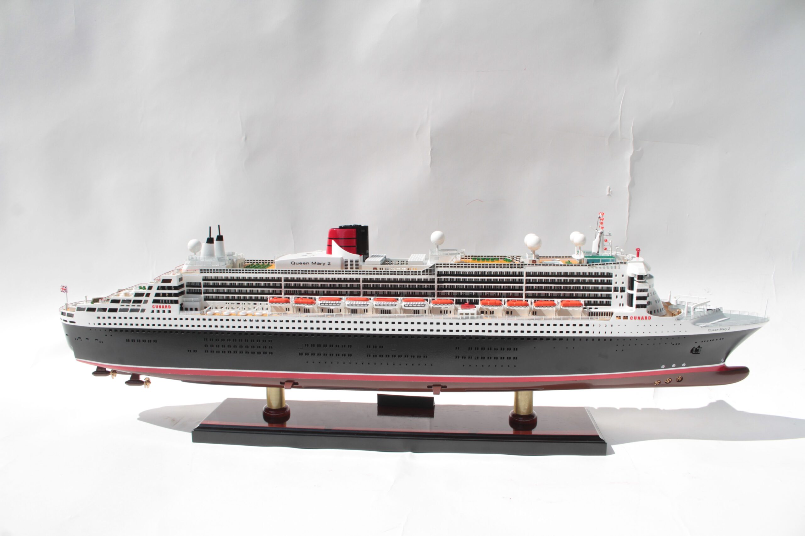 Queen Mary 2 Special Edition – GN - Image 11