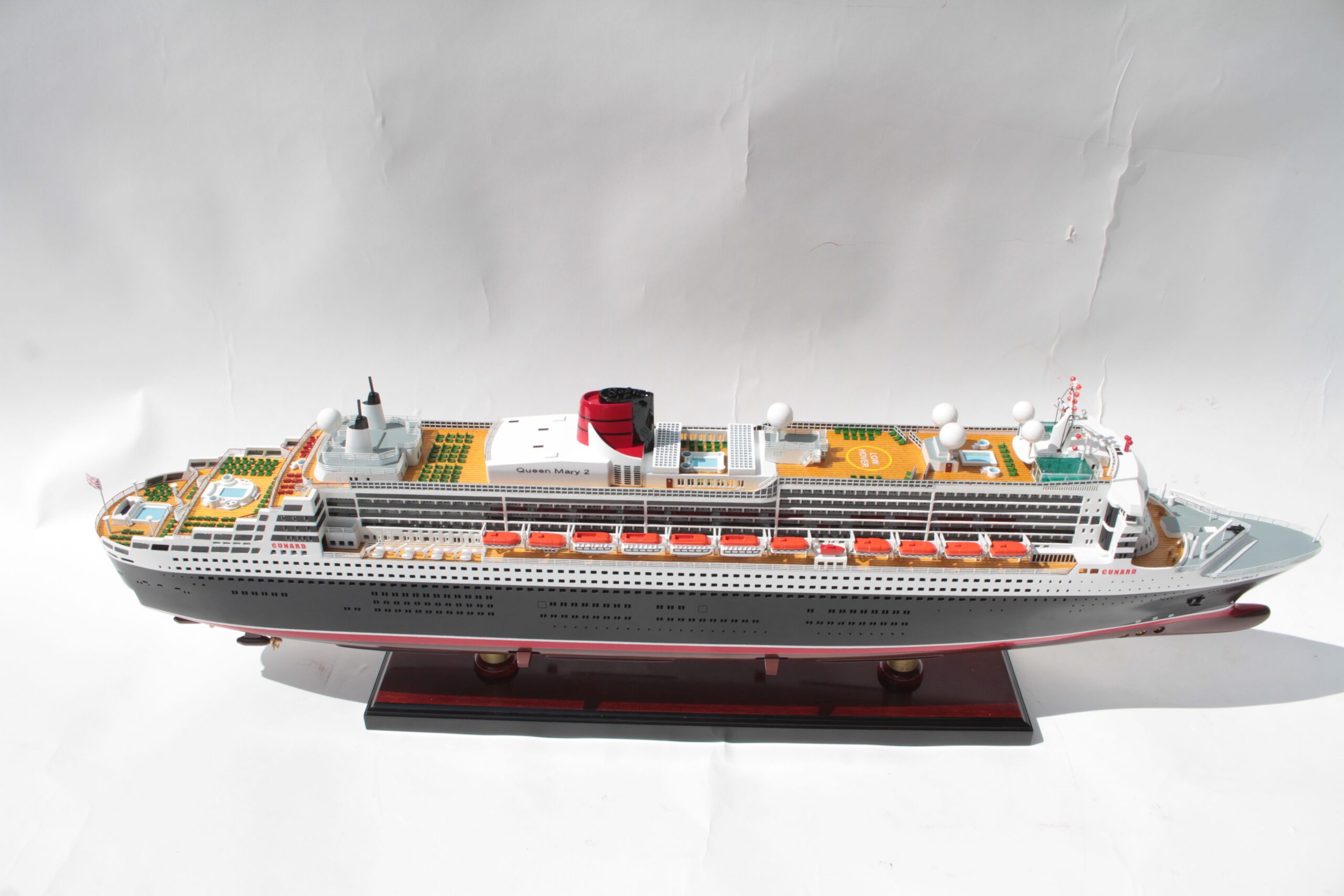 Queen Mary 2 Special Edition – GN - Image 12