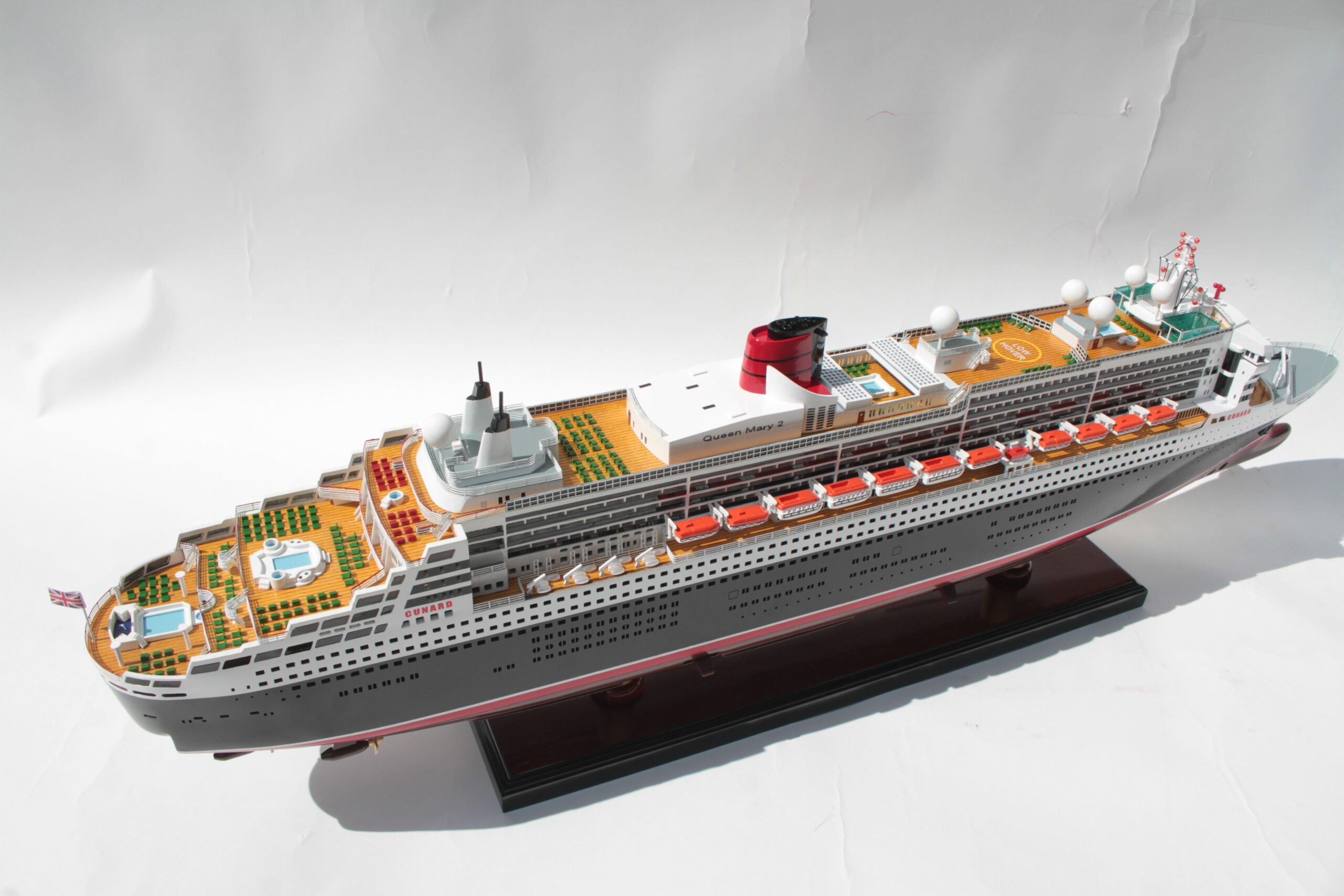 Queen Mary 2 Special Edition – GN - Image 13